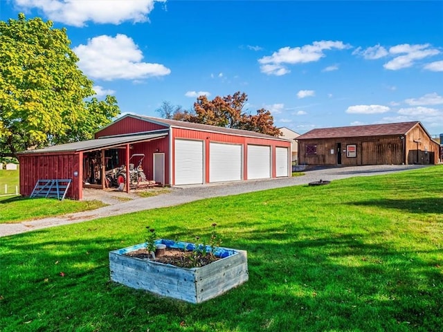 view of detached garage