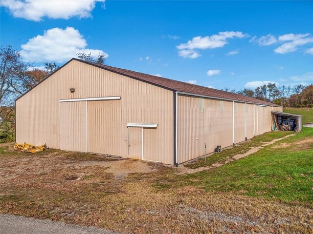 281 Bear Creek Rd, Buffalo Twp But, PA 16055 - view of pole building with a yard