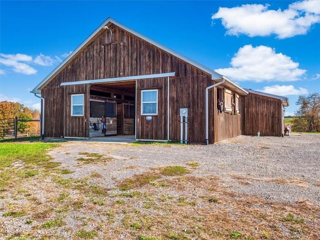 view of outbuilding featuring an outbuilding