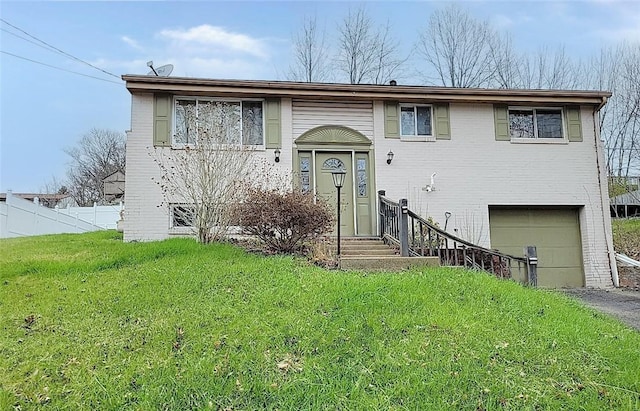 4216 Havencrest Dr, West Deer, PA 15044 - split foyer home with an attached garage and driveway