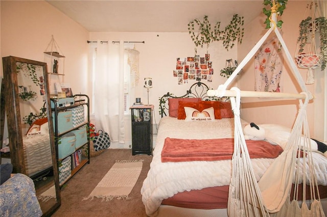 2805 Louisiana Ave, Dormont, PA 15216 - bedroom featuring carpet