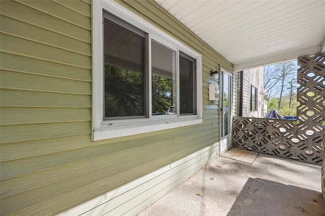 5611 Wickliff St, Lawrenceville, PA 15201 - exterior space featuring a porch