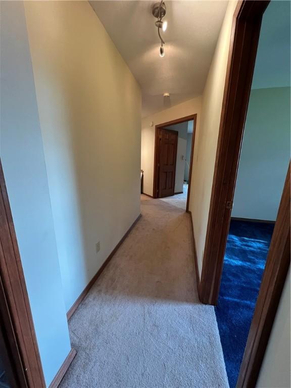 200 Holyoke Rd, Center Twp But, PA 16001