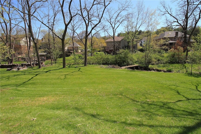 view of yard with a residential view