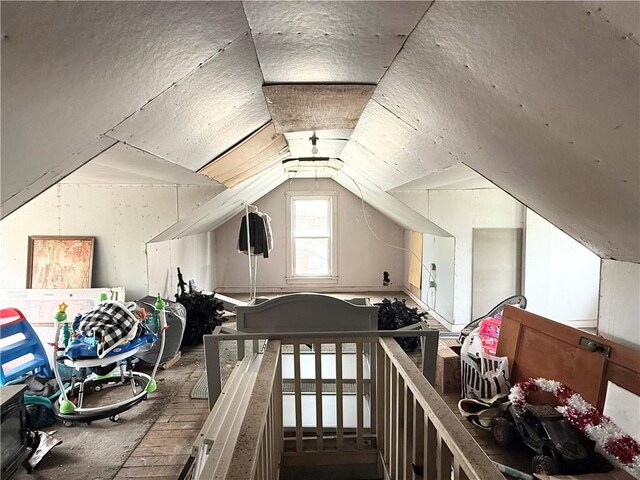 1415 E Washington St, New Castle/4Th, PA 16101 - additional living space with vaulted ceiling and a textured ceiling