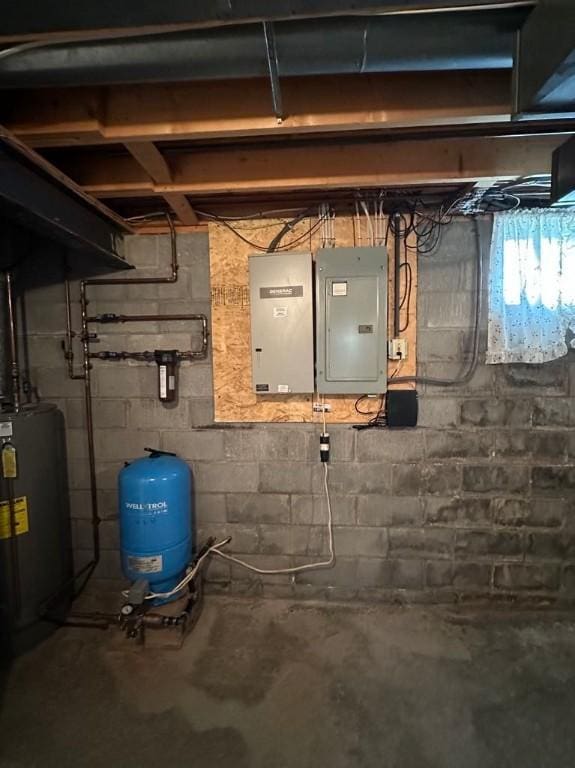 861 Chicora Rd, Oakland Twp, PA 16025 - utilities featuring electric panel and water heater