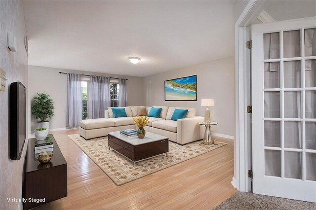1004 Augusta Ln, Penn Twp Wml, PA 15644 - living area with baseboards and light wood-type flooring