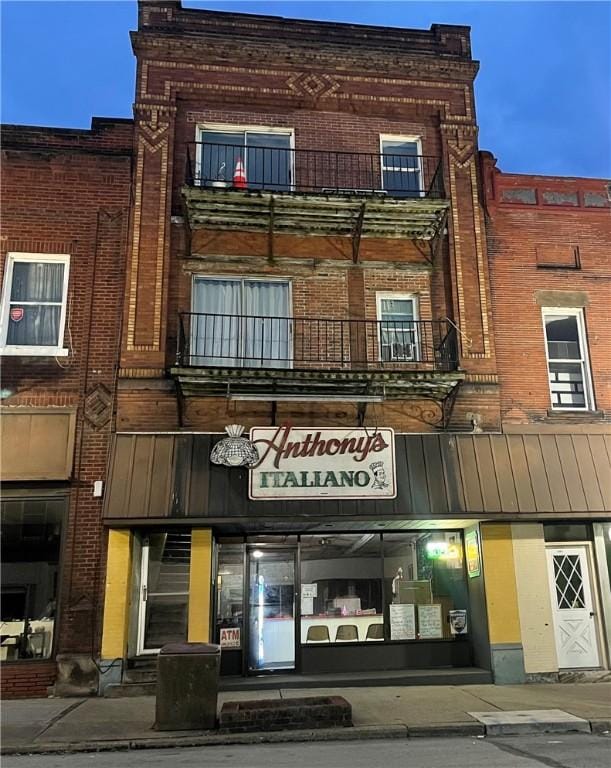 557 Mckean Ave, Donora, PA 15033 - view of building exterior