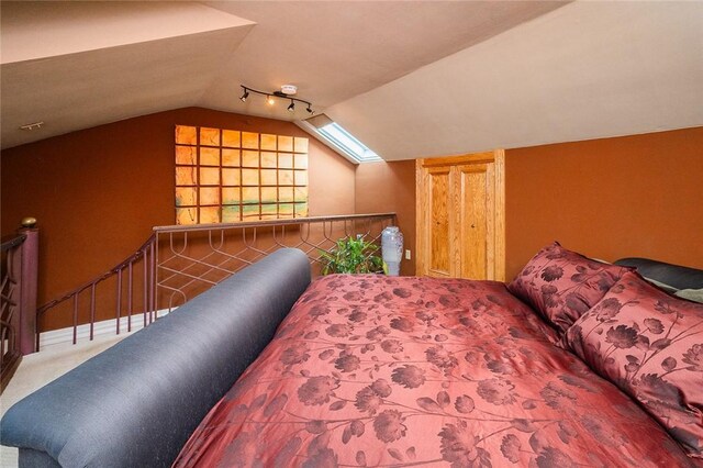 2220 Sarah St, South Side, PA 15203 - carpeted bedroom featuring lofted ceiling