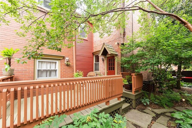 2220 Sarah St, South Side, PA 15203 - view of wooden deck