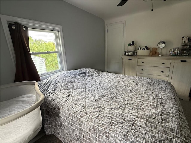 bedroom featuring a ceiling fan