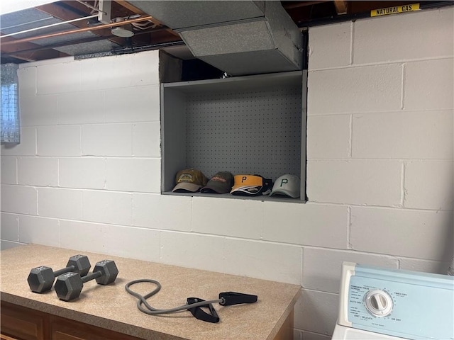 205 S Keel Ridge Rd, Hermitage, PA 16148 - basement view of washer / clothes dryer and concrete block wall