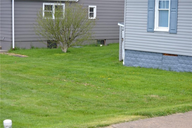 view of grassy yard
