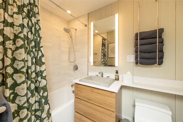 full bathroom featuring vanity, toilet, and shower / bath combo