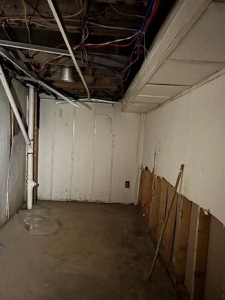816 Franklin Ave, Aliquippa, PA 15001 - view of unfinished below grade area