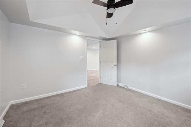 carpeted empty room featuring a ceiling fan, baseboards, high vaulted ceiling, and recessed lighting