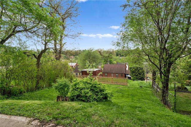 3234 Shadyway Dr, Brentwood, PA 15227 - view of yard