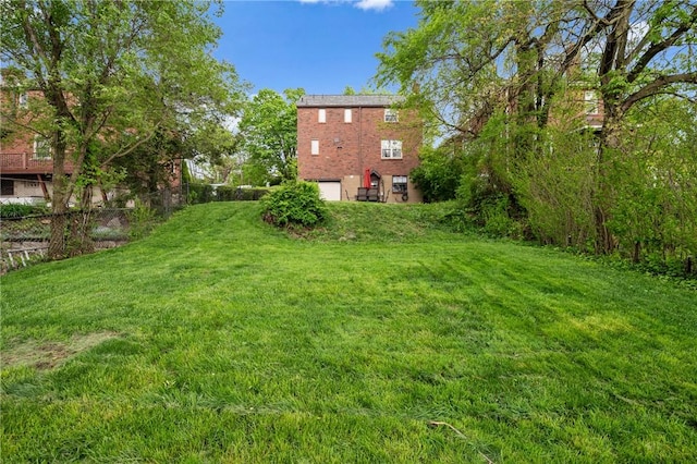 3234 Shadyway Dr, Brentwood, PA 15227 - view of yard with an attached garage