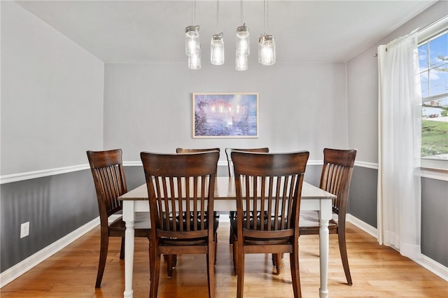 3234 Shadyway Dr, Brentwood, PA 15227 - dining space featuring light wood finished floors and baseboards