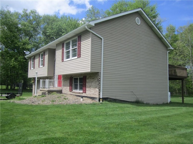 104MAPLEWOODAVE Maplewood Ave, Carmichaels/Cumblnd, PA 15320 - view of side of home with a lawn and brick siding