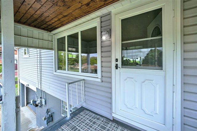 1104 Bennett Ave, Jeannette, PA 15644 - view of doorway to property