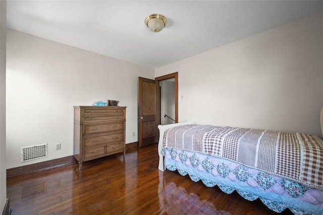 7208 Raymond St, Swissvale, PA 15218 - bedroom featuring wood finished floors and baseboards