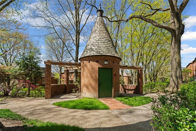 view of outdoor structure