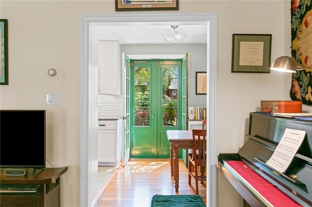 entryway featuring light wood-style flooring