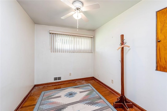 642 Washington St, Fairfield Twp, PA 15923 - unfurnished room featuring wood finished floors, baseboards, and ceiling fan