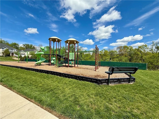 159 Cole Dr, Robinson Twp Nwa, PA 15136 - community playground with a yard