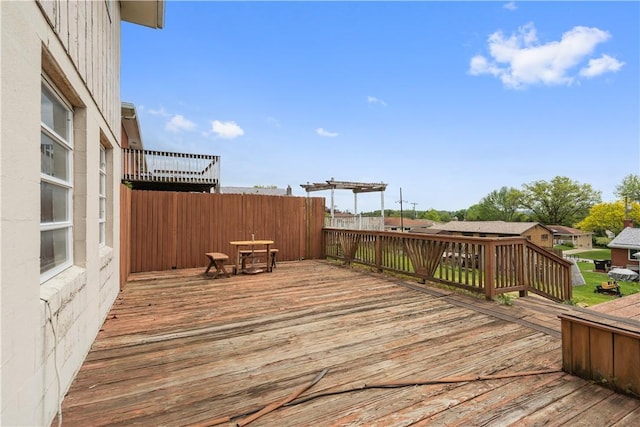 639 Scenery Dr, Elizabeth Twp/Boro, PA 15037 - view of deck