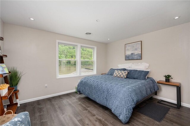 145 Robinson Pl, Perry Twp Arm, PA 16041 - bedroom with wood finished floors, baseboards, and recessed lighting