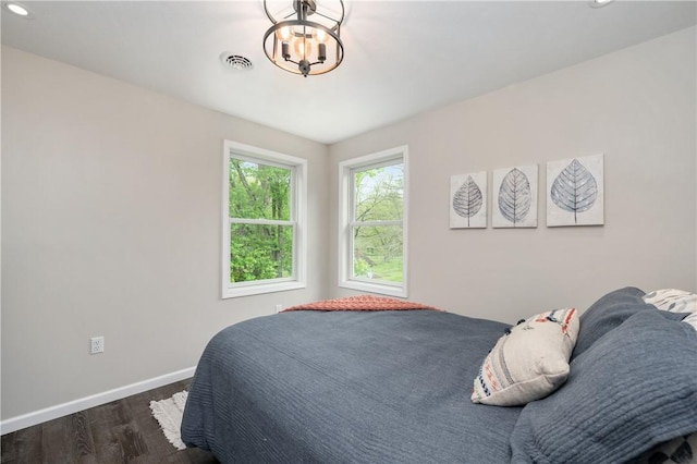 145 Robinson Pl, Perry Twp Arm, PA 16041 - bedroom featuring wood finished floors, baseboards, and recessed lighting
