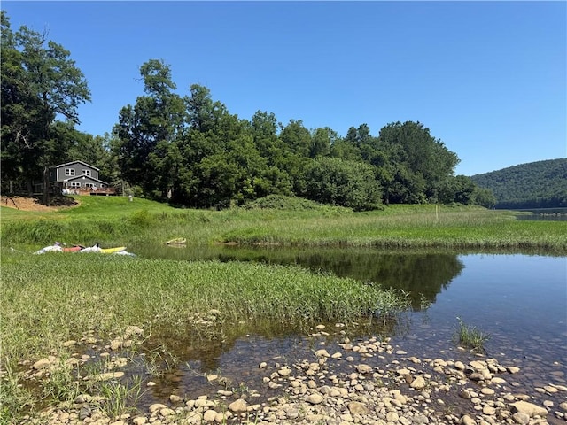145 Robinson Pl, Perry Twp, PA 16041 - photo 1