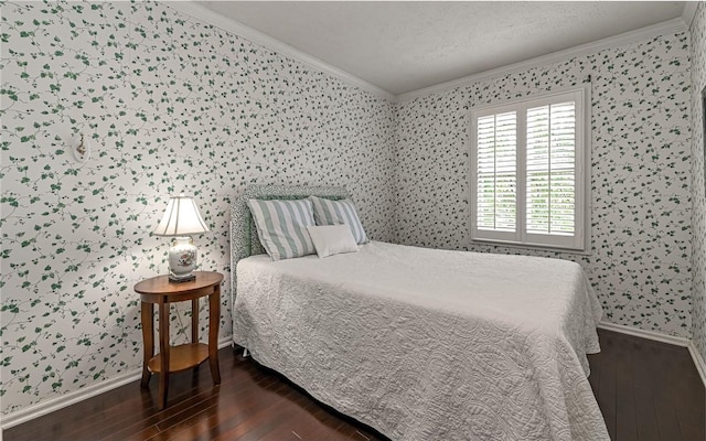 419 Avery St, East Allegheny, PA 15212 - bedroom with wallpapered walls, crown molding, dark wood-style flooring, baseboards, and a textured ceiling