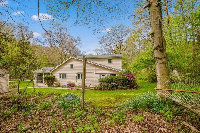 192 Wilkins Hollow Rd, Addison Twp, PA 15411 - view of side of property with a yard