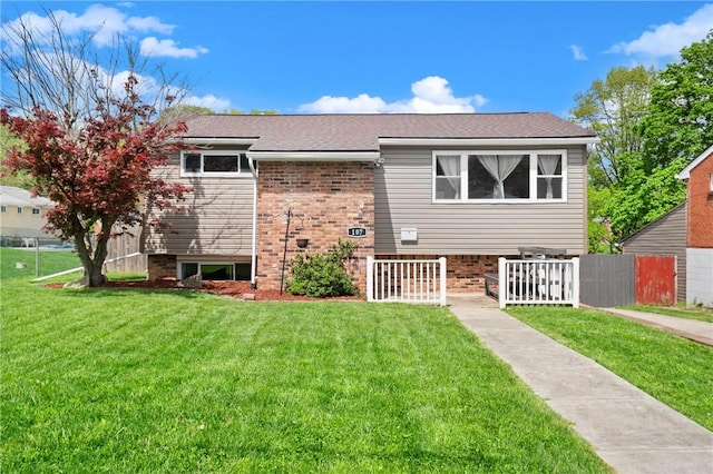 107 Fiesta Dr, Plum Boro, PA 15239 - photo 1