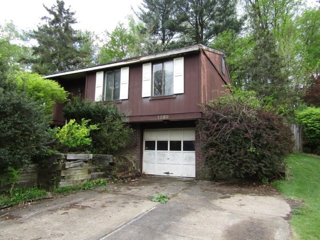 1889 Riggs Rd, South Park, PA 15129 - photo 2