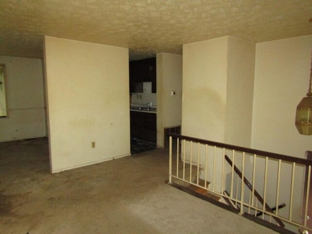 1889 Riggs Rd, South Park, PA 15129 - photo 11