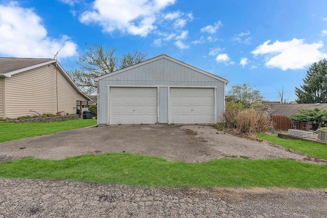 view of detached garage