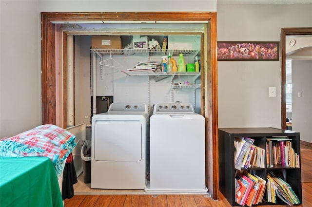 10 Chestnut Ln, Finleyville, PA 15332 - washroom featuring independent washer and dryer and wood finished floors