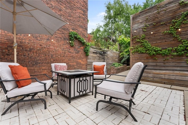 526 Armandale St, Central North Side, PA 15212 - view of patio featuring fence