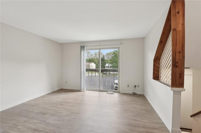 207 Parkwood Dr, Cranberry Twp, PA 16066 - unfurnished room featuring wood finished floors and baseboards