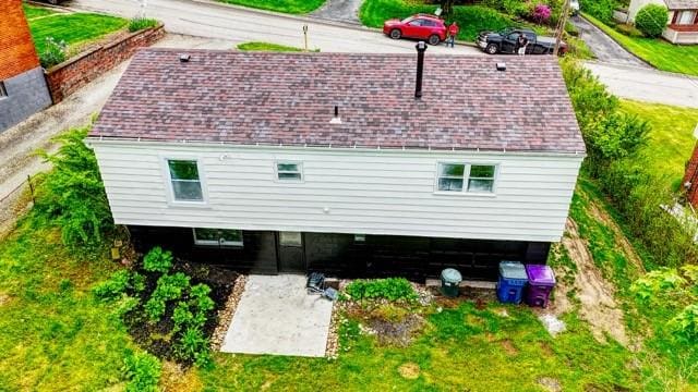 513 Crestview Dr, Plum Boro, PA 15239 - rear view of property featuring roof with shingles