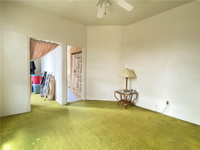 811 Farragut St, Highland Park, PA 15206 - carpeted spare room with a ceiling fan