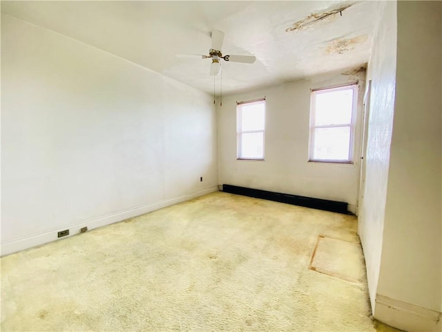 811 Farragut St, Highland Park, PA 15206 - unfurnished room with baseboards, light colored carpet, and a ceiling fan