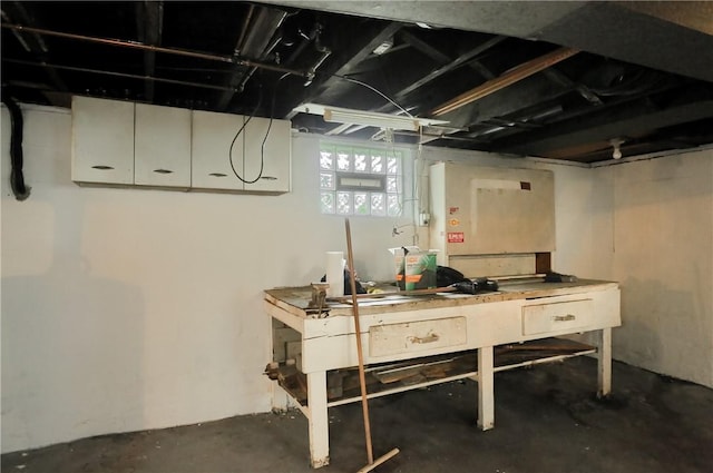 6810 Grand Ave, Neville Twp, PA 15225 - below grade area featuring a workshop area