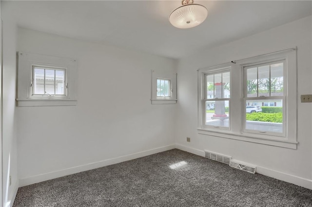 6810 Grand Ave, Neville Twp, PA 15225 - carpeted empty room featuring baseboards