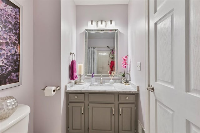 113 Seavey Highlands, Shaler, PA 15223 - full bathroom with toilet, vanity, and a shower with shower curtain