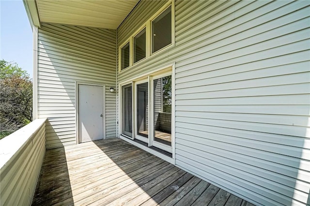 1611 Kenzie Dr, Robinson Twp Nwa, PA 15205 - view of wooden deck